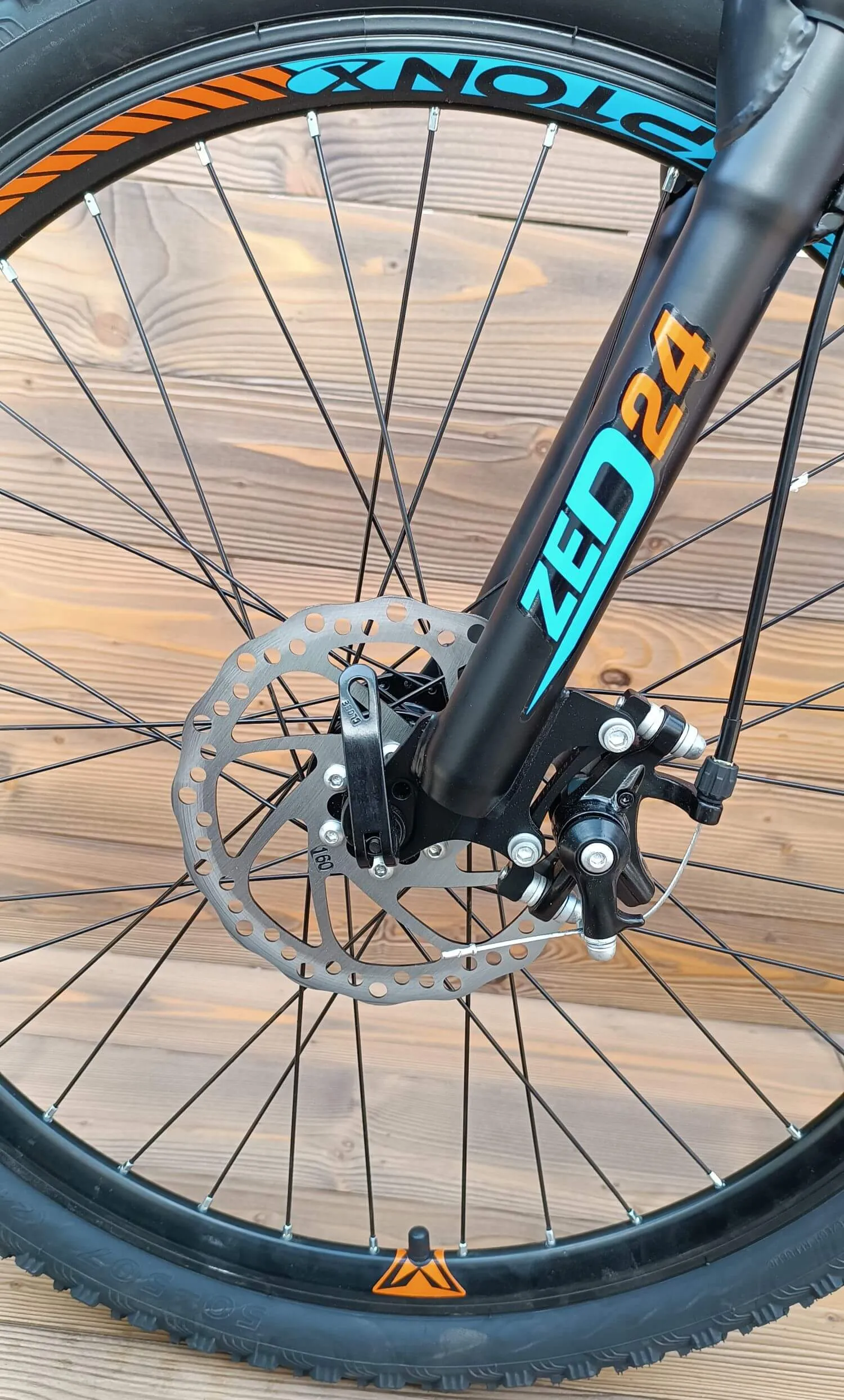 Bicicleta-24-inch-Capriolo-Zed-aluminiu-black-blue-orange-11